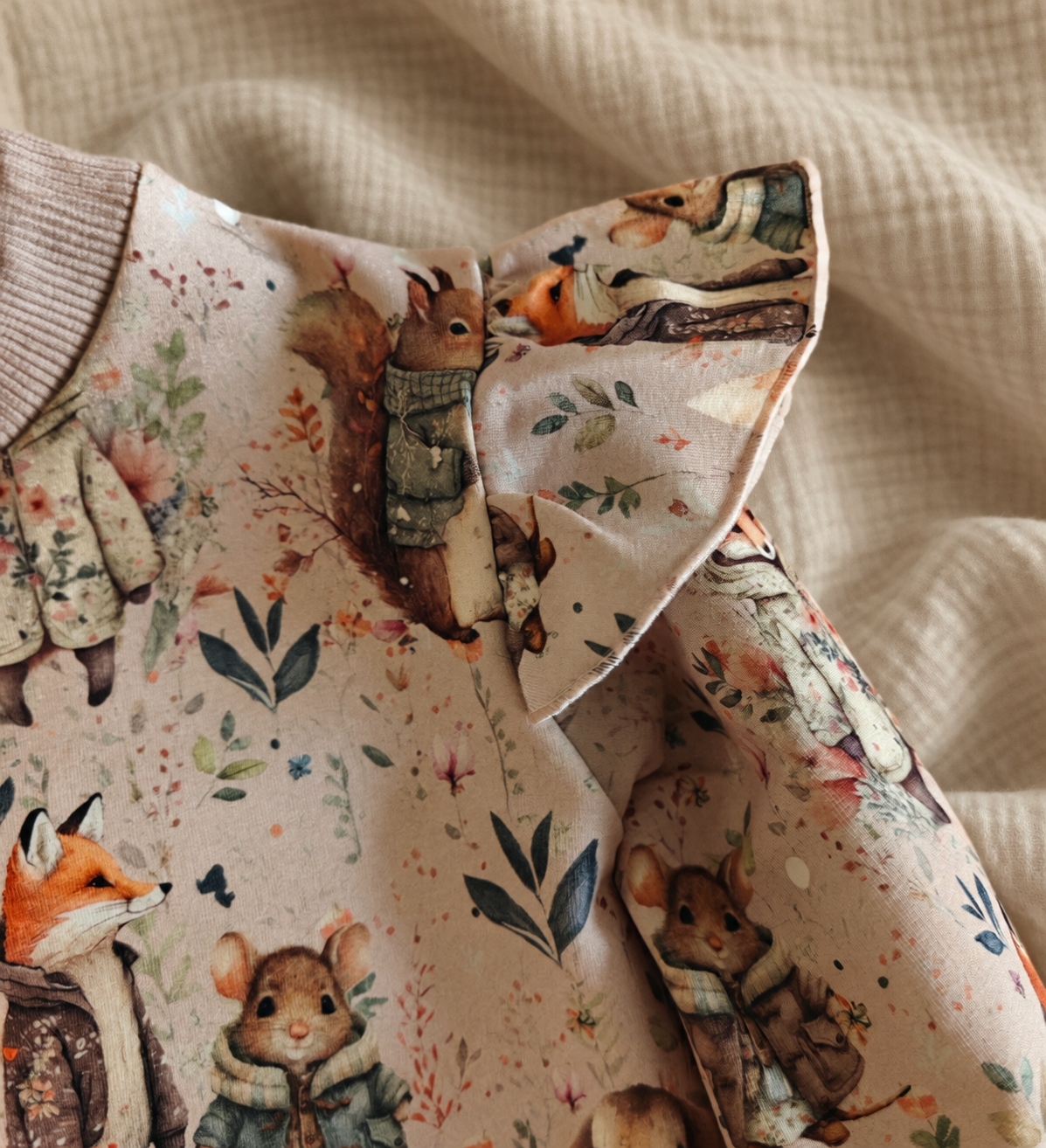 Bluza Leśne Przyjaciółki – Little Atelier Premium