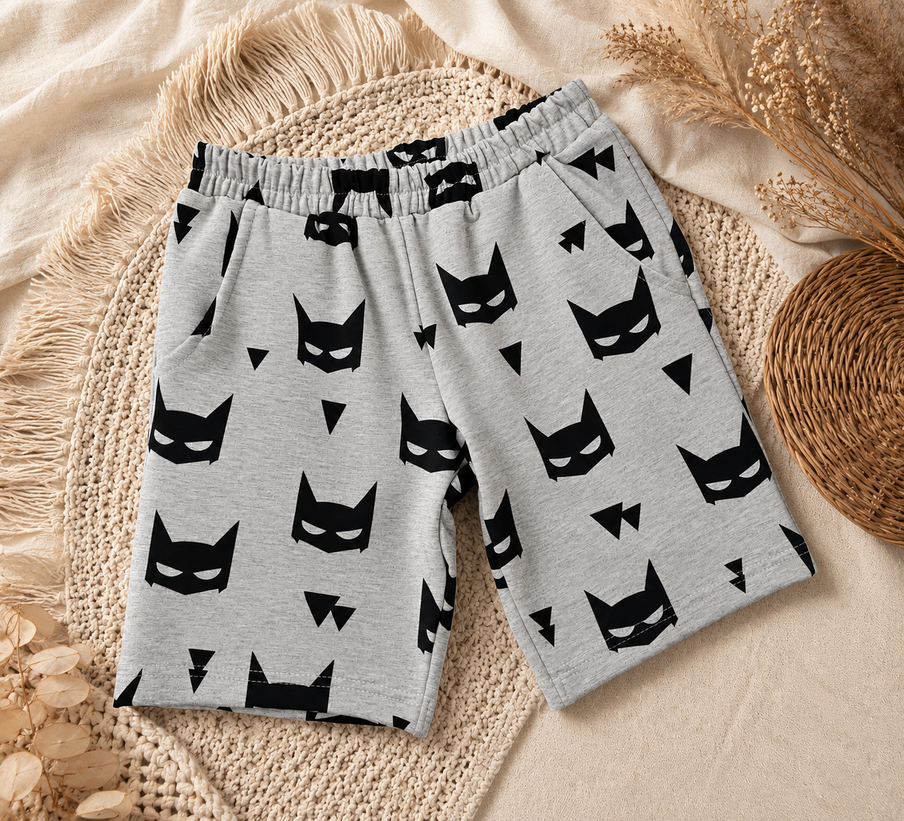 Spodenki dziecięce „Little Hero” | Little Atelier
