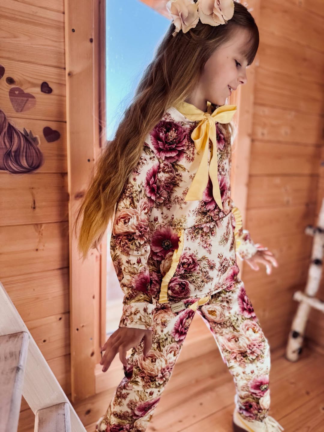 Komplet dziecięcy premium „Blossom Garden” – bluza z kapturem i spodnie